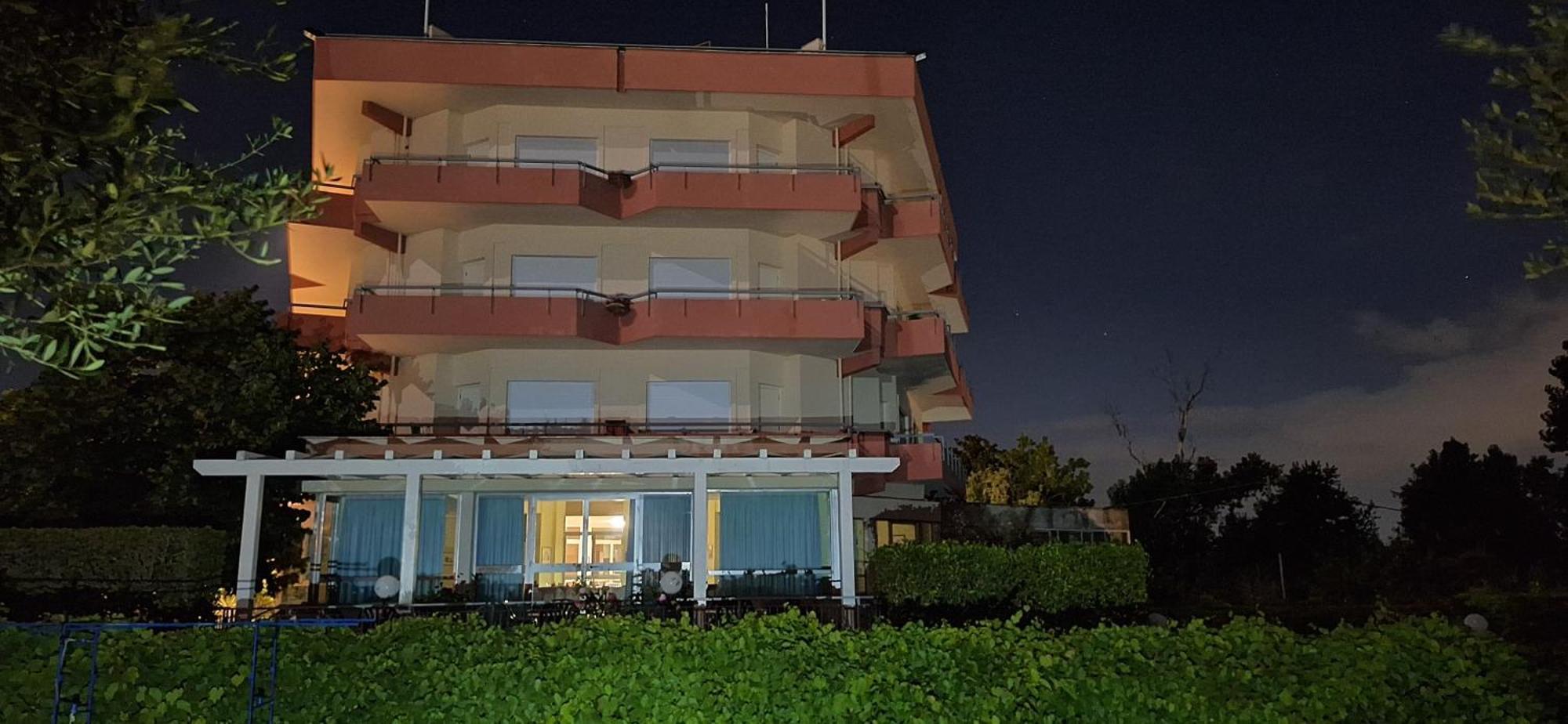 Hotel Le Pleiadi Сан Феличе Чирчео Екстериор снимка