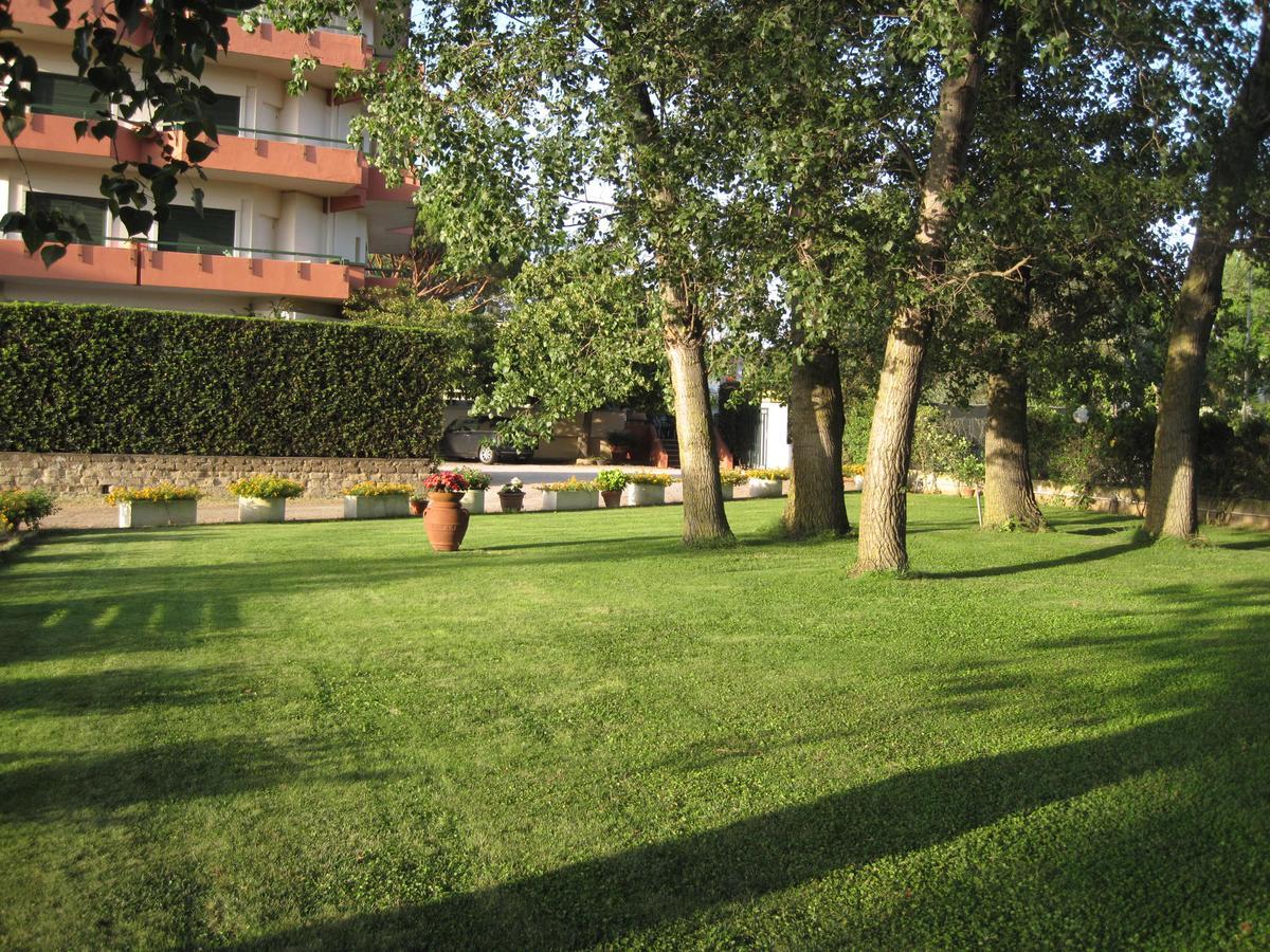 Hotel Le Pleiadi Сан Феличе Чирчео Екстериор снимка