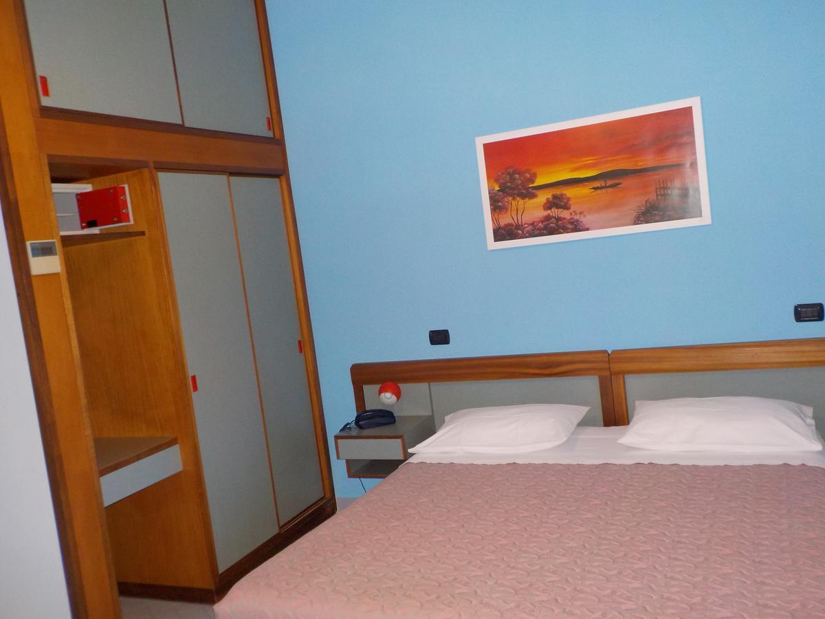 Hotel Le Pleiadi Сан Феличе Чирчео Екстериор снимка